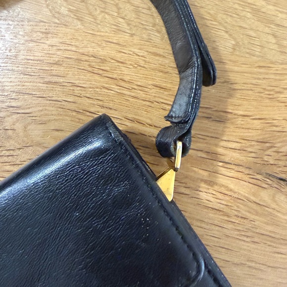 Vintage Fendi Baguette - Picture 13 of 13